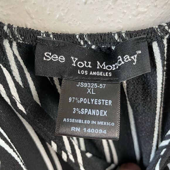 See You Monday Spaghetti Strap Jumpsuit Size XL EUC - Picture 8 of 8